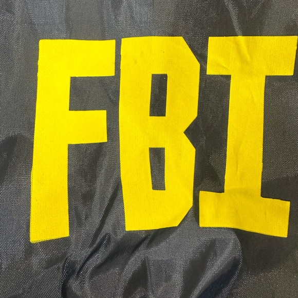 FBI Costume - Picture 3 of 7